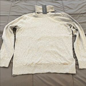 Tommy Hilfiger Light Gray Turtleneck Sweater NWT SZ Medium